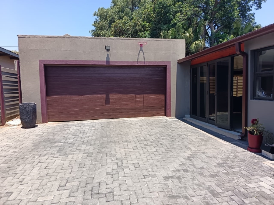 4 Bedroom Property for Sale in Protea Park North West